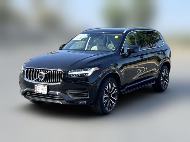 2022 Volvo XC90 Momentum