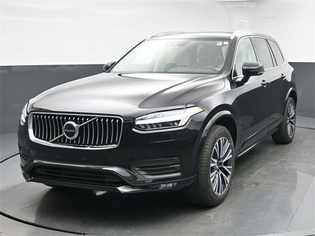 2022 Volvo XC90 Momentum