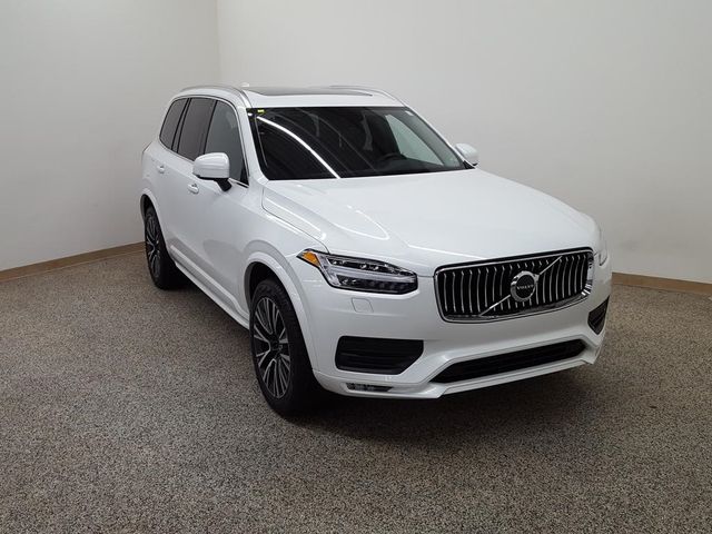 2022 Volvo XC90 Momentum