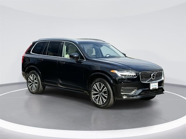 2022 Volvo XC90 Momentum