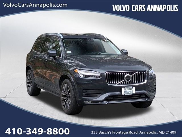 2022 Volvo XC90 Momentum