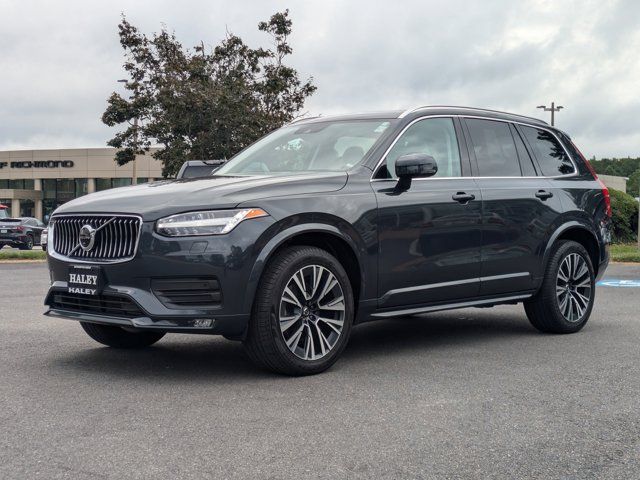 2022 Volvo XC90 Momentum