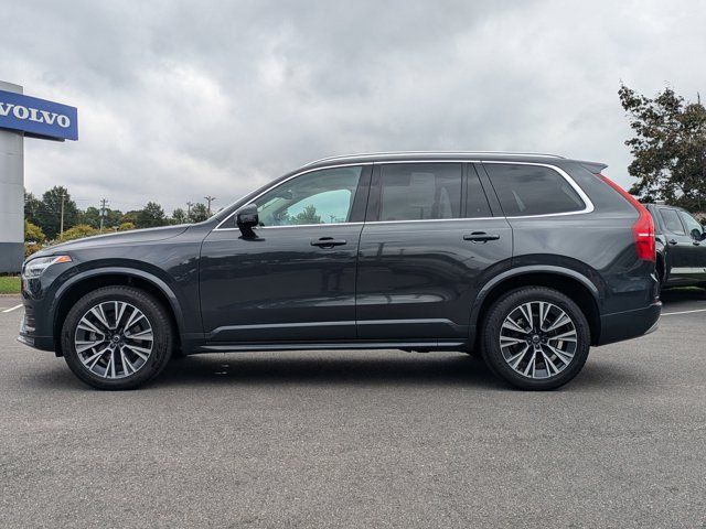 2022 Volvo XC90 Momentum