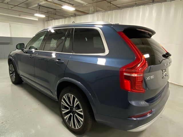 2022 Volvo XC90 Momentum