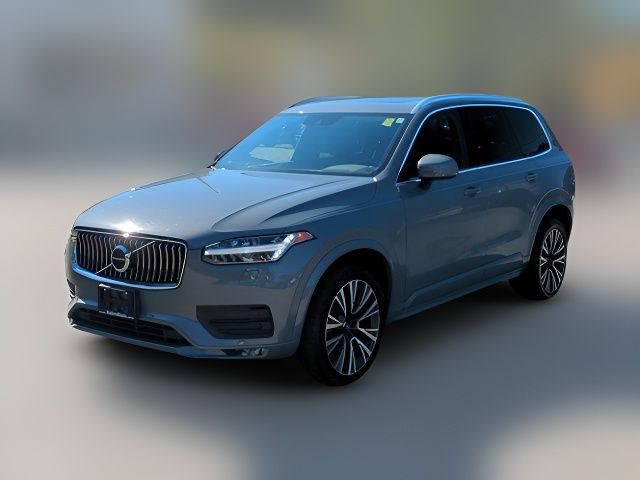 2022 Volvo XC90 Momentum