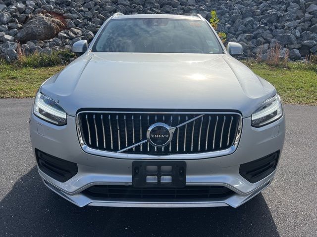 2022 Volvo XC90 Momentum