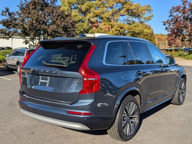 2022 Volvo XC90 Momentum