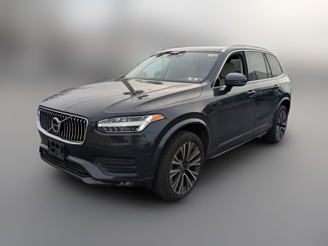 2022 Volvo XC90 Momentum