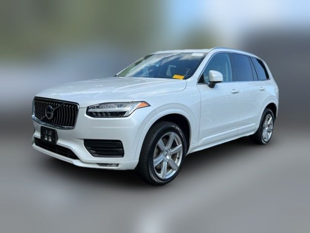 2022 Volvo XC90 Momentum