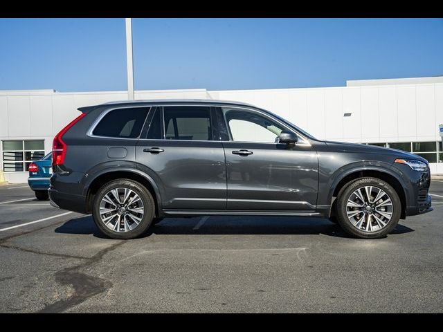 2022 Volvo XC90 Momentum