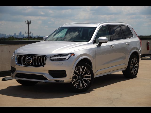 2022 Volvo XC90 Momentum