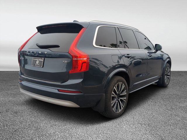 2022 Volvo XC90 Momentum