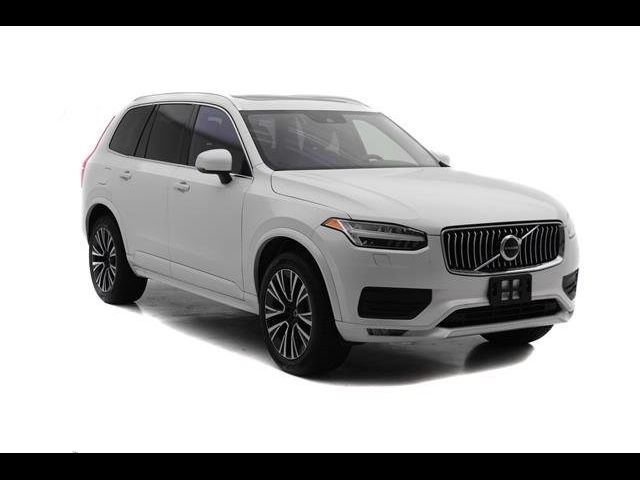 2022 Volvo XC90 Momentum