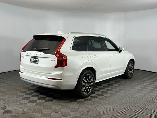 2022 Volvo XC90 Momentum