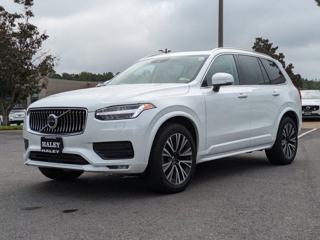 2022 Volvo XC90 Momentum