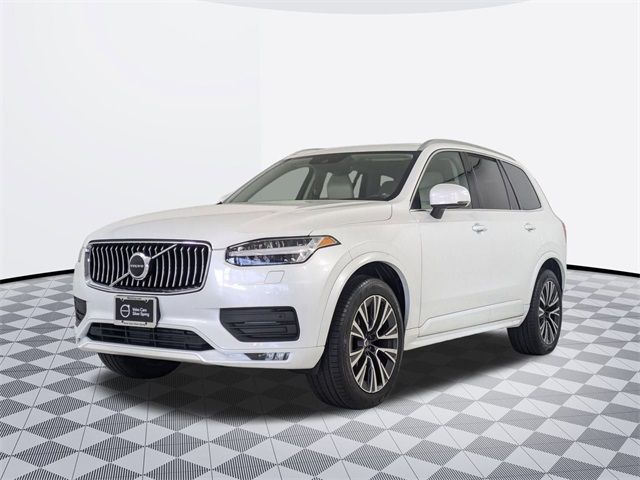 2022 Volvo XC90 Momentum