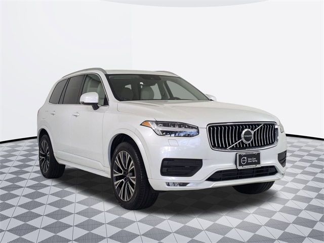 2022 Volvo XC90 Momentum