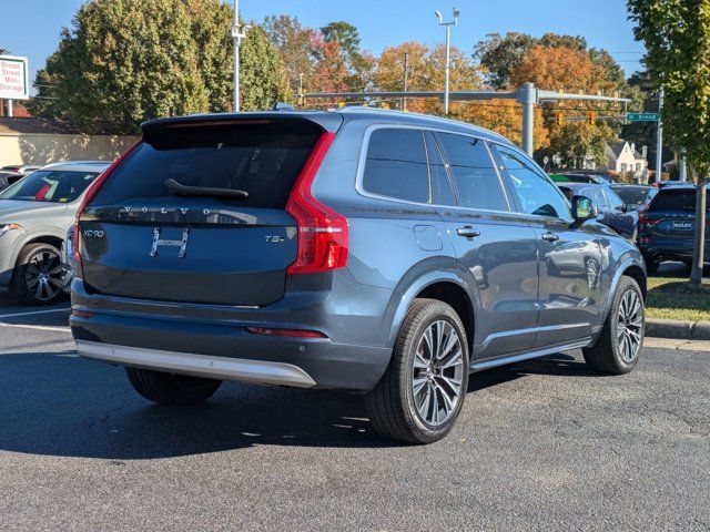 2022 Volvo XC90 Momentum