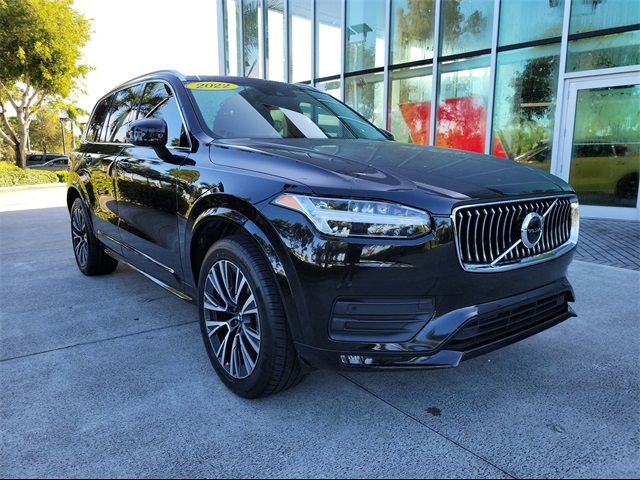 2022 Volvo XC90 Momentum