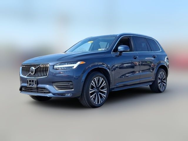 2022 Volvo XC90 Momentum