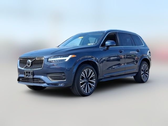 2022 Volvo XC90 Momentum