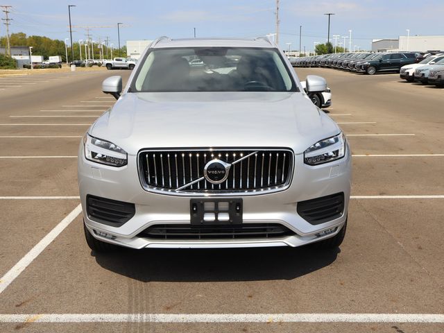 2022 Volvo XC90 Momentum