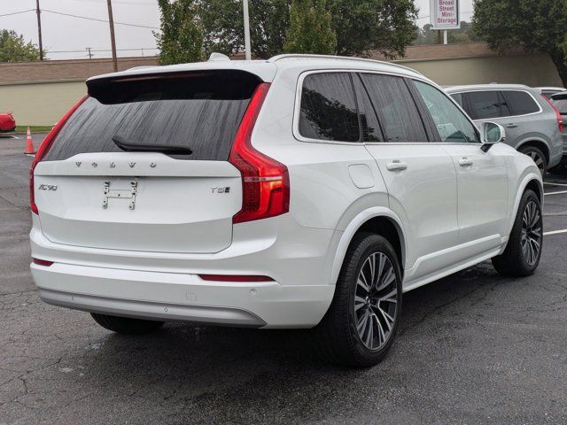 2022 Volvo XC90 Momentum