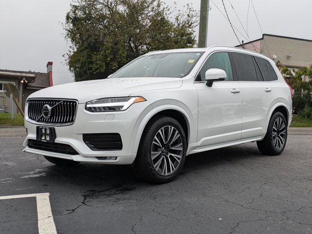 2022 Volvo XC90 Momentum