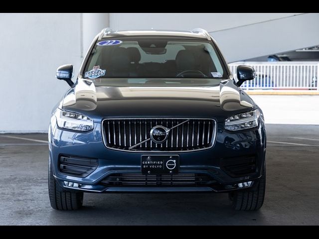 2022 Volvo XC90 Momentum