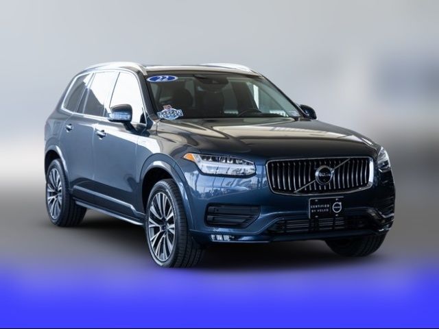 2022 Volvo XC90 Momentum