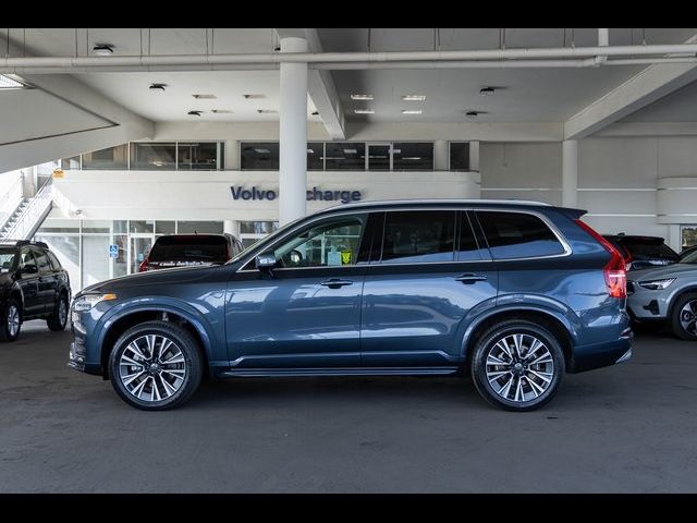 2022 Volvo XC90 Momentum