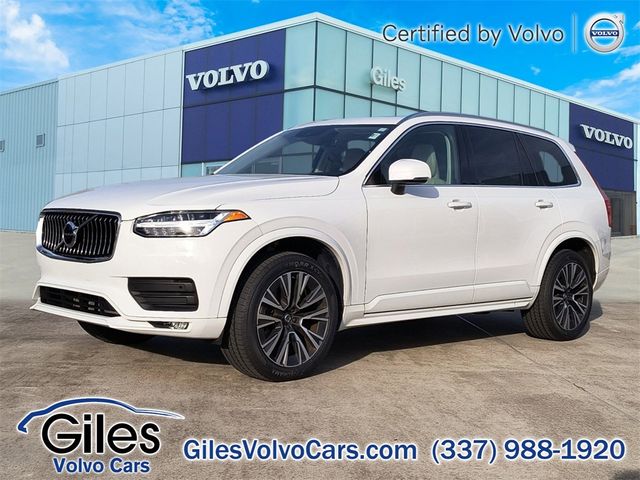 2022 Volvo XC90 Momentum