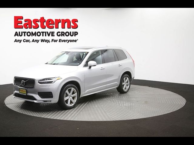 2022 Volvo XC90 Momentum