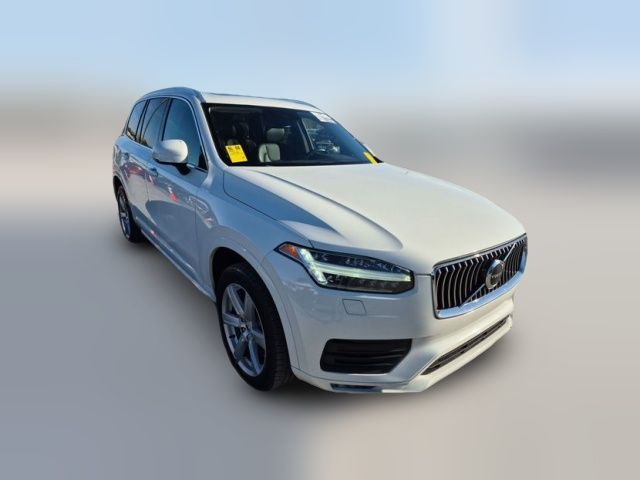 2022 Volvo XC90 Momentum