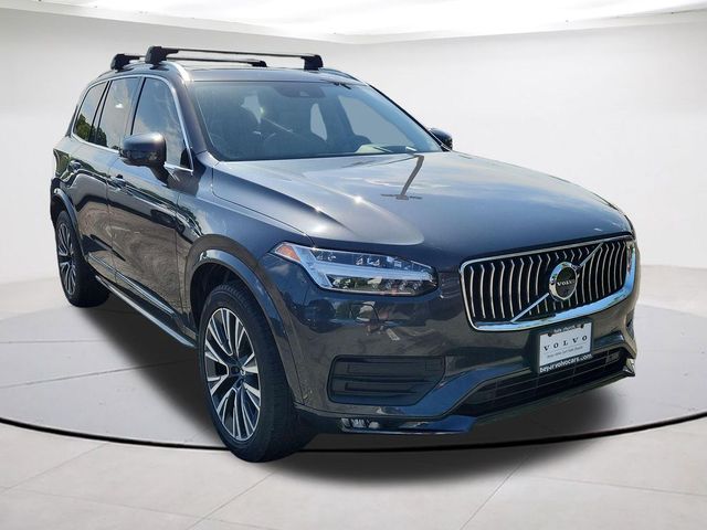 2022 Volvo XC90 Momentum