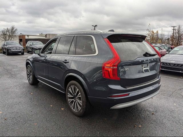 2022 Volvo XC90 Momentum