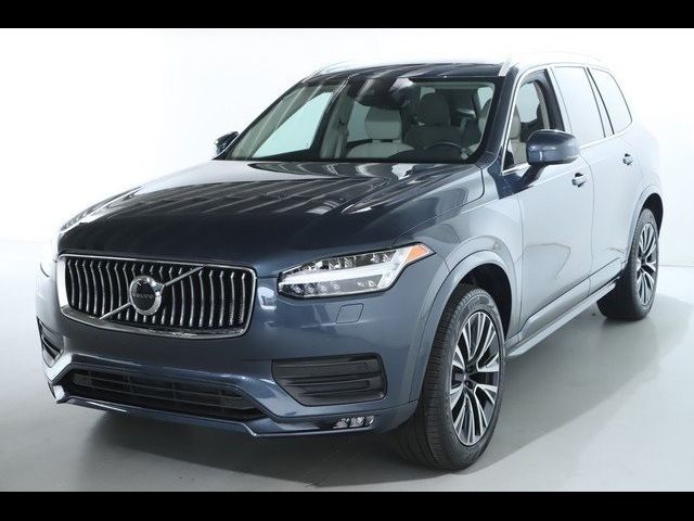 2022 Volvo XC90 Momentum