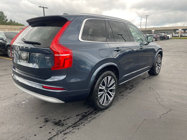 2022 Volvo XC90 Momentum