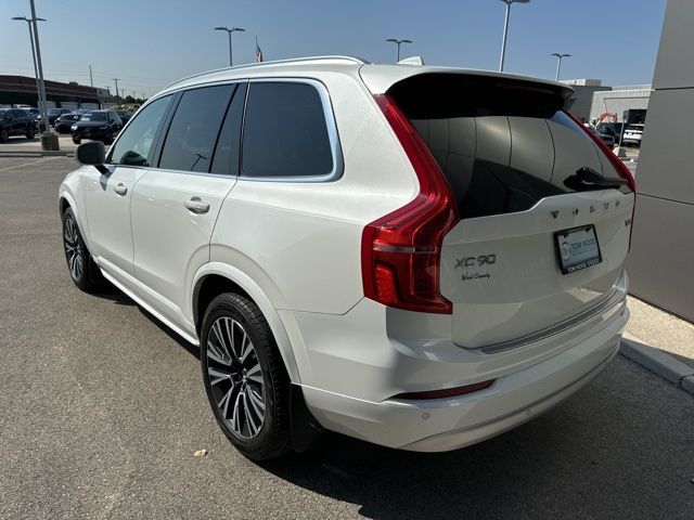 2022 Volvo XC90 Momentum