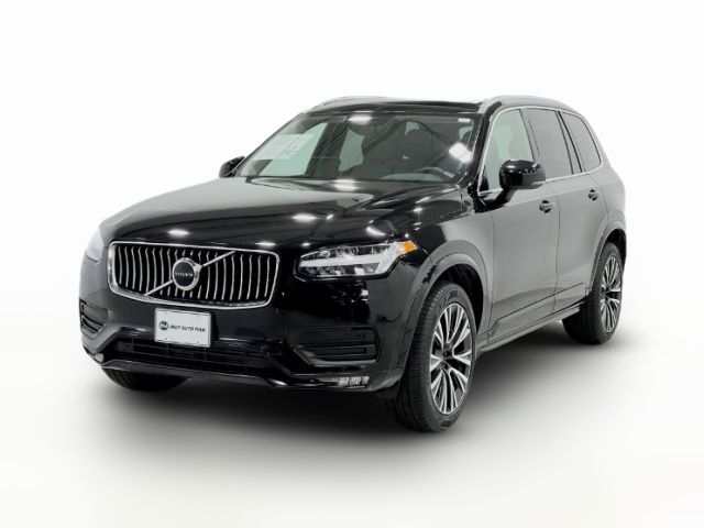 2022 Volvo XC90 Momentum