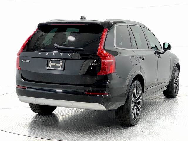 2022 Volvo XC90 Momentum