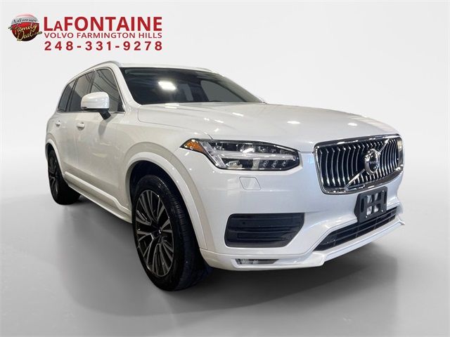 2022 Volvo XC90 Momentum