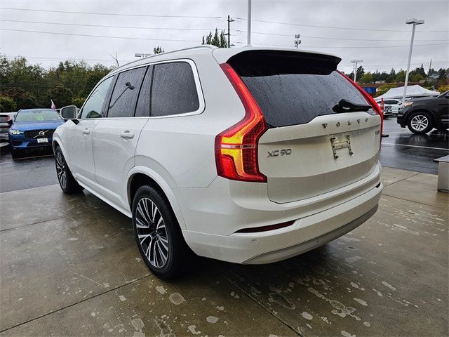 2022 Volvo XC90 Momentum