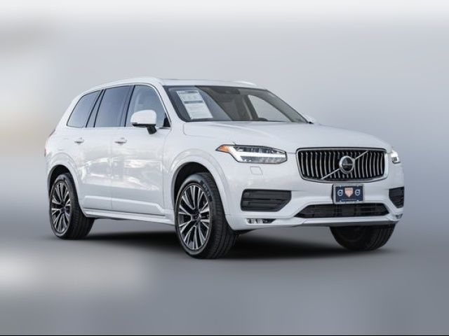 2022 Volvo XC90 Momentum