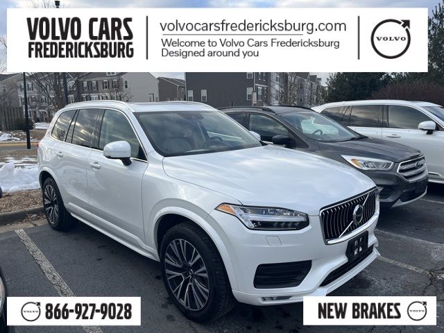 2022 Volvo XC90 Momentum