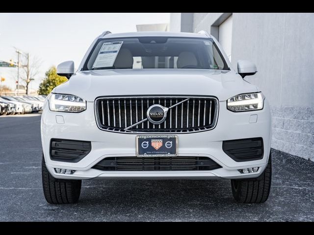 2022 Volvo XC90 Momentum