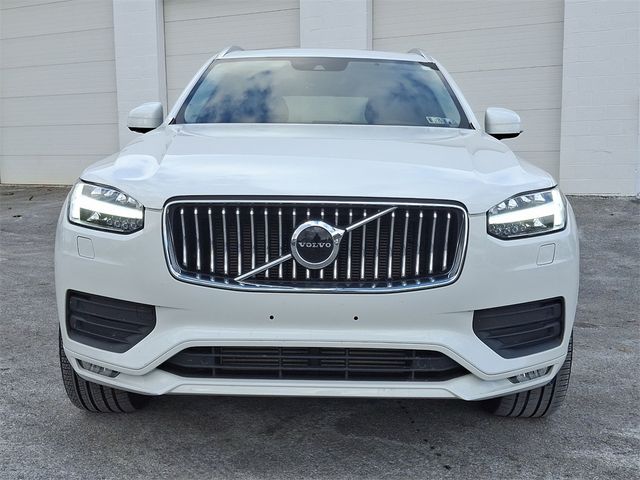 2022 Volvo XC90 Momentum