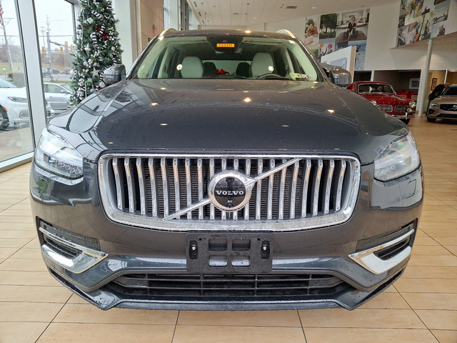 2022 Volvo XC90 Inscription