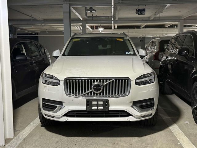 2022 Volvo XC90 Inscription