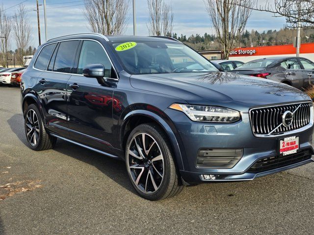 2022 Volvo XC90 Momentum